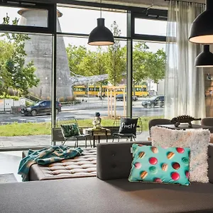Moxy Feuerbach 3* Stuttgart